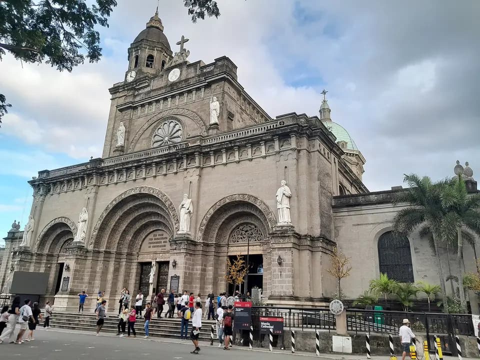 Manila Cathedral on Plaza de Roma, Intramuros